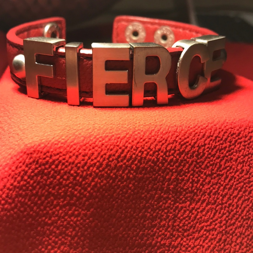 FIERCE BCBG Bracelet